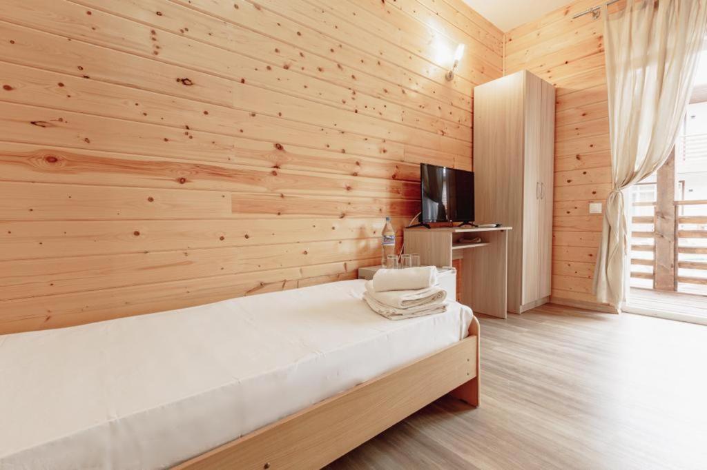 Guest House Amshin Tsandrypsh Ngoại thất bức ảnh
