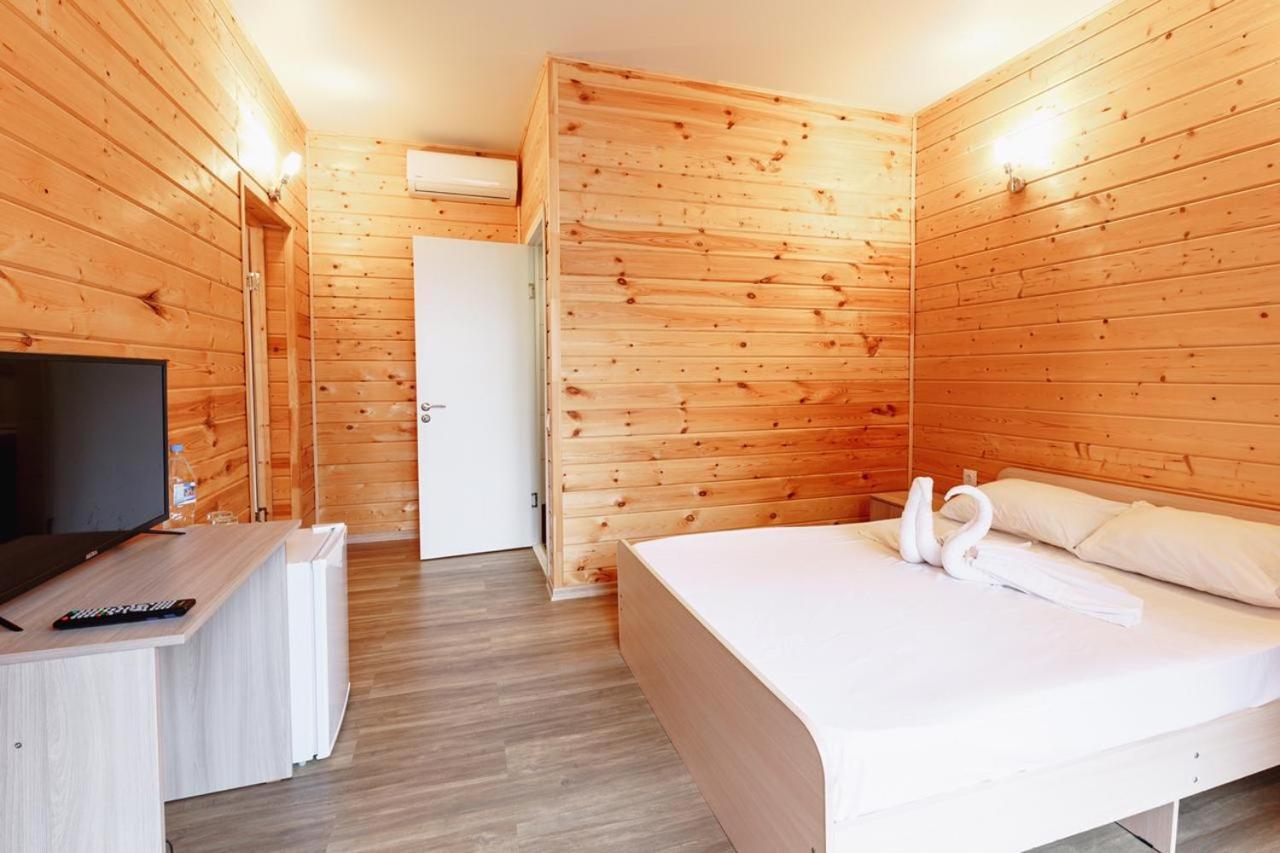 Guest House Amshin Tsandrypsh Ngoại thất bức ảnh