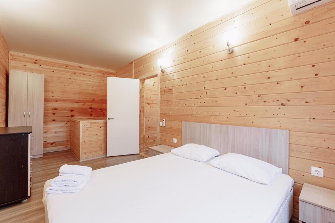 Guest House Amshin Tsandrypsh Ngoại thất bức ảnh